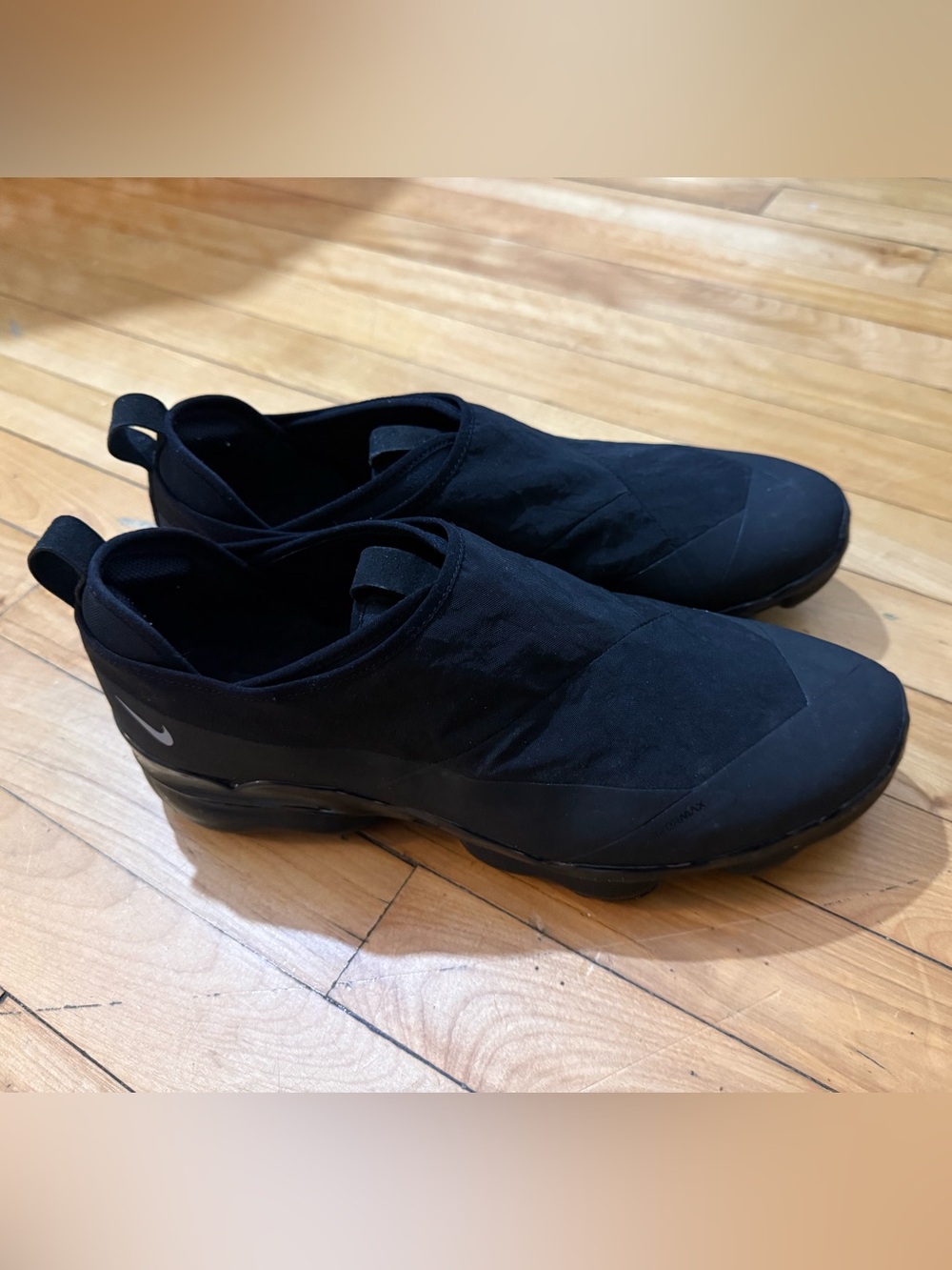 Nike Air vapormax Moc Roam US 10.5 Athletic Shoes